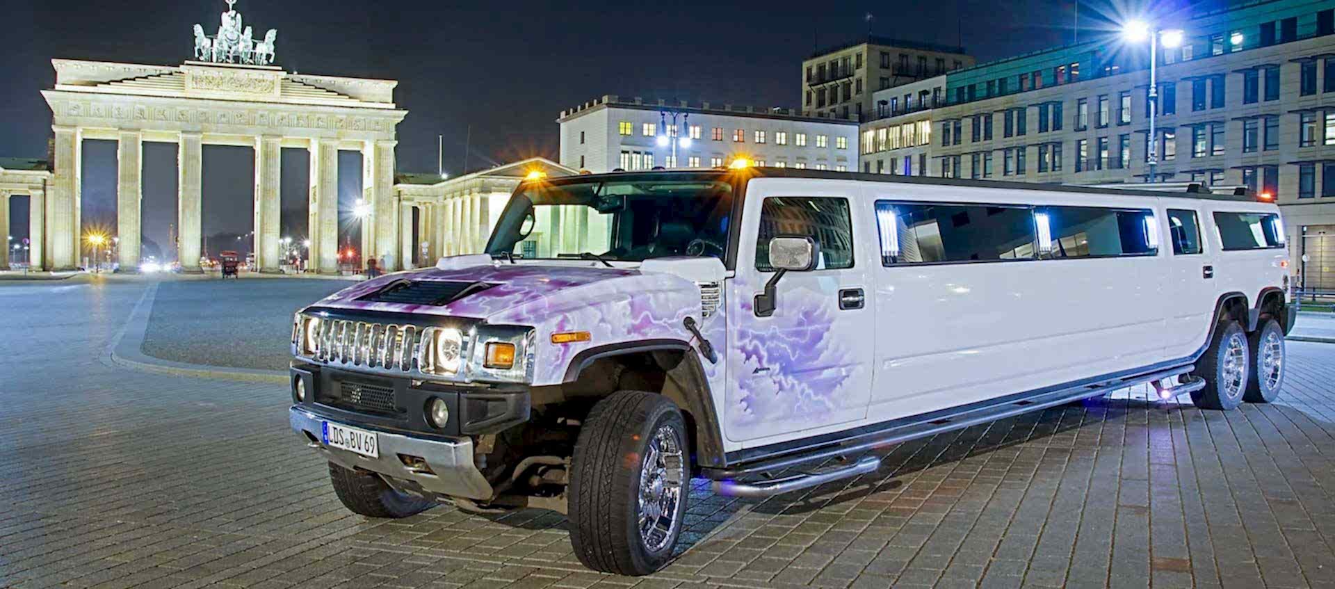 Eine Limousine mieten und Du und deine Freunde haben Spaß in einer Limousine Eine Limousine mieten und eine tolle Fahrt durch Berlin mit deinen Freunden erleben